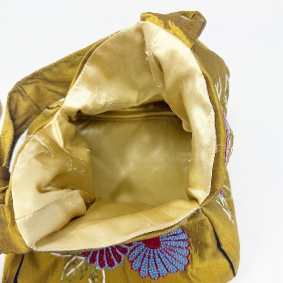 Vintage Green Satin Embroidered Asian Theme Triangle 3D Purse Bag Satchel Lined - Picture 7 of 7